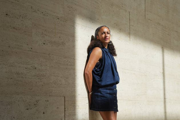 Author Zadie Smith Presents ‘The Dead and the Living’ in Barcelona English author Zadie Smith poses for Europa Press during the presentation of ‘The Dead and the Living’ at the Center for Contemporary Culture in Barcelona (CCCB) on September 21, 2026, in Barcelona, Catalonia, Spain. The book is a collection of texts and essays in which she reflects on beauty, art, literature, mortality, technology, and current political and social issues. SEPTEMBER 21, 2026 Barcelona, Catalonia Barcelona, Catalonia, Spain Copyright: xDavidxZorrakinox 7789815