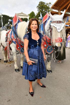 Claudia Oberst, Oktoberfest 2026, SixtWiesn, 3 days, Theresienwiese, Festzelt, Schützenfesthalle, Oktoberfest, Munich, September 21, 2026
