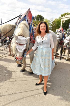 Uschi Daemmrich von Luttitz arrives at the Damenwiesn event on September 21, 2026, at the Oktoberfest in Munich, Germany Damenwiesn event at the Oktoberfest in Munich, Germany