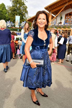Claudia Obert arrives at the Damenwiesn event on September 21, 2026, at the Oktoberfest in Munich, Germany Damenwiesn event at the Oktoberfest in Munich, Germany