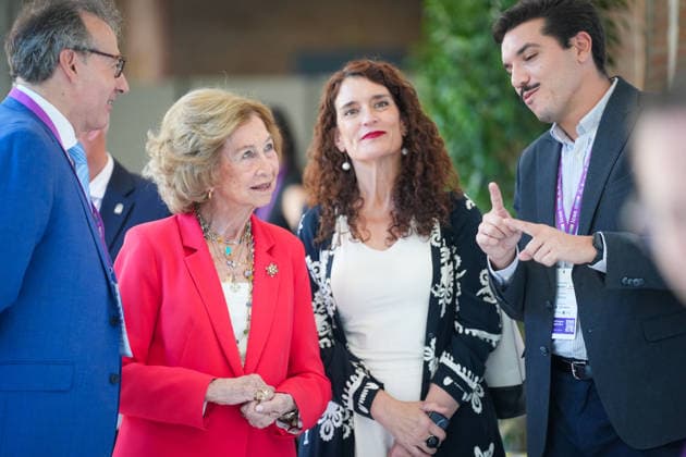 Queen Sofía Presides Over the Opening Ceremony of the International Congress on Neurodegenerative Diseases in Seville Queen Sofía 2i after presiding over the opening ceremony of the International Congress on Neurodegenerative Diseases in Seville September 21, 2026, in Seville, Andalusia, Spain September 21, 2026 María José Ló Seville, Andalusia, Spain Seville, Andalusia, Spain Spain  Copyright: xMariaxJosÃ xLopezx 7790157
