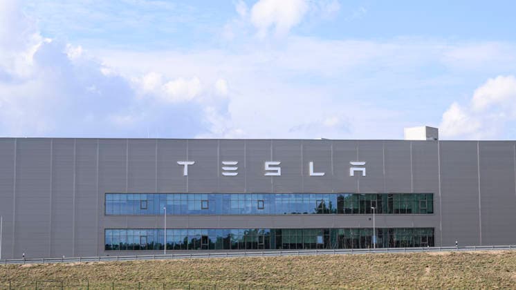 GER, Brandenburg, Grünheide, Tesla Gigafactory, signage and building, September 17, 2026, Copyright: HMBxMedia UwexKoch