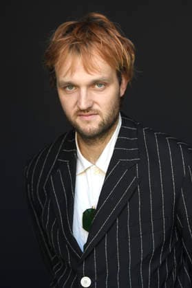 Jan Bülow at an exclusive photo shoot with the cast of the feature film *Die Gäste* at the 74th San Sebastián International Film Festival (Festival Internacional de Cine de San Sebastián) at the Hotel Maria Cristina in San Sebastián, September 21, 2026 Foto:xC.xNiehausx xFuturexImagex gaeste_6915