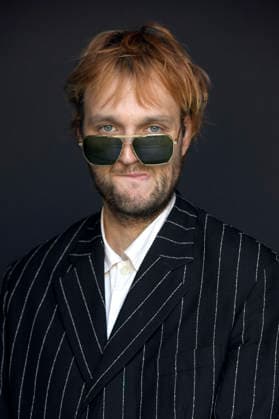 Jan Bülow at an exclusive photo shoot with the cast of the feature film *Die Gäste* at the 74th San Sebastián International Film Festival (Festival Internacional de Cine de San Sebastián) at the Hotel Maria Cristina in San Sebastián, September 21, 2026 Foto:xC.xNiehausx xFuturexImagex gaeste_6920