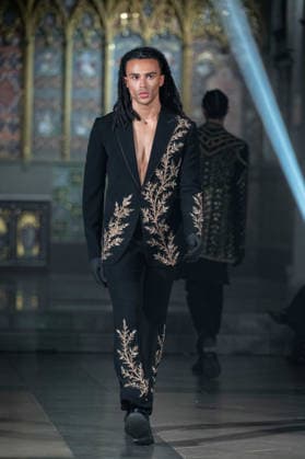 Varoin Marwah - Monarch LFW SS27 Catwalk Show Model Walks the Varoin Marwah - Monarch LFW SS27 show on the 17,09,2026 at St John s Hyde Park Hyde Park Crescent London W2 2QD, Credit:JIMMY JAMES Avalon UK, London  Copyright: xJIMMYxJAMESx xAvalonx 1137122134