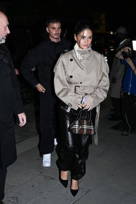 Kim Turnbull at the Burberry Spring Summer 2027 Ready-to-Wear Collection show during London Fashion Week (LFW) on September 21, 2026. Gedeon Taieb, Bestimage. Celebrities at the Burberry Spring Summer 2027 Ready-to-Wear Collection show during London Fashion Week (LFW) on September 21, 2026, London, United Kingdom  Copyright: xGedeonxTaiebx xBestimagexGedeonxTaiebx xBestimagex