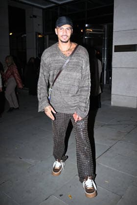 Guest at the Burberry Spring Summer 2027 Ready-to-Wear Collection show during London Fashion Week (LFW) on September 21, 2026. Gedeon Taieb, Bestimage. Celebrities at the Burberry Spring Summer 2027 Ready-to-Wear Collection show during London Fashion Week (LFW) on September 21, 2026, London, United Kingdom  Copyright: xGedeonxTaiebx xBestimagexGedeonxTaiebx xBestimagex