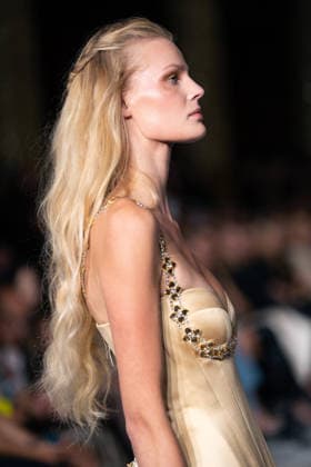 LFW - Aadnevik Runway A model walks the runway at the Aadnevik Catwalk Show 2026 on September 21, 2026 in London, UK. Photo by LounisPhotography ABACAPRESS.COM London United Kingdom  Copyright: xLounisPhotography ABACAx
