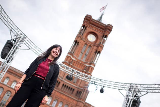 Elif Eralp, Die Linke Campaign Closing Event, DEU, Germany, Berlin, September 18, 2026 Elif Eralp, lead candidate for Die Linke in Berlin, at a rally marking the en
