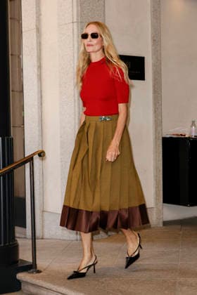 MFW Spring Summer 2027 Uma Thurman arrival MP MILAN, ITALY - SEPTEMBER 22: Uma Thurman is seen at her hotel during Milan Fashion Week WOMEN S COLLECTION SPRING SUMMER 2027 on September 22, 2026 in Milan, Italy. Photo by Marco Piovanotto Abacapress.com Milan Italy  Copyright: xPiovanottoxMarco ABACAx