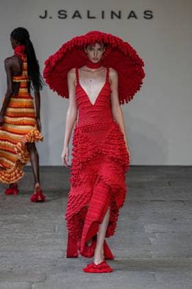 IPA88836108 - Milan, Milan Women™s Fashion Week Spring Summer 2027 - Women™s Fashion, Spring Summer 2027 - J. Salinas fashion show - runway Pictured: models  Copyright: xRiccardoxGIordanox xRiccardoxGiordano IPAx IPA88836108
