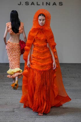 IPA88836126 - Milan, Milan Women™s Fashion Week Spring Summer 2027 - Women™s Fashion, Spring Summer 2027 - J. Salinas fashion show - runway in the photo: models  Copyright: xRiccardoxGIordanox xRiccardoxGiordano IPAx IPA88836126