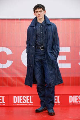 MFW Spring Summer 2027 Diesel Photocall MP MILAN, ITALY - SEPTEMBER 22: Joe Locke attends the Diesel fashion show during Milan Fashion Week WOMEN S COLLECTION SPRING SUMMER 2027 on September 22, 2026 in Milan, Italy. Photo by Marco Piovanotto Abacapress.com Milan Italy  Copyright: xPiovanottoxMarco ABACAx