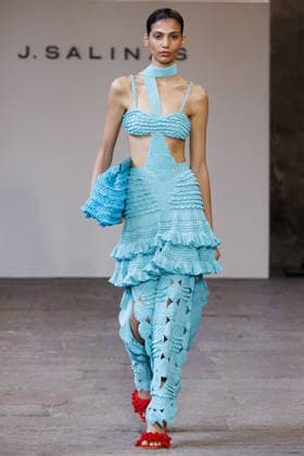IPA88841812 - Milan, Milan Women™s Fashion Week Spring Summer 2027 - Women™s Fashion, Spring Summer 2027 - J. Salinas fashion show - runway - pictured: Model.  Copyright: xCinziaxCamelax xx IPA88841812