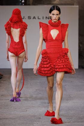 IPA88841953 - Milan, Milan Women™s Fashion Week Spring Summer 2027 - Women™s Fashion, Spring Summer 2027 - J. Salinas fashion show - runway - pictured: Model.  Copyright: xCinziaxCamelax xx IPA88841953