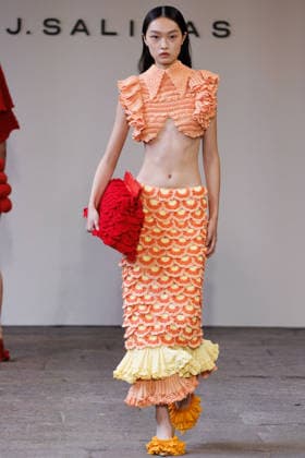 IPA88842041 - Milan, Milan Women™s Fashion Week Spring Summer 2027 - Women™s Fashion, Spring Summer 2027 - J. Salinas fashion show - runway - pictured: Model.  Copyright: xCinziaxCamelax xx IPA88842041
