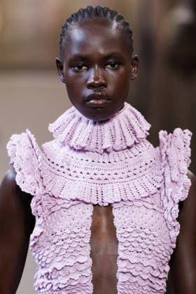 IPA88842607 - Milan, Milan Women™s Fashion Week Spring Summer 2027 - Women™s Fashion, Spring Summer 2027 - J. Salinas fashion show - runway - pictured: Model.  Copyright: xCinziaxCamelax xx IPA88842607