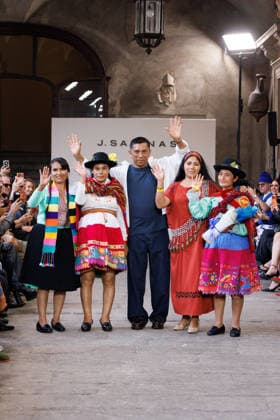 IPA88843212 - Milan, Milan Women™s Fashion Week Spring Summer 2027 - Women™s Fashion, Spring Summer 2027 - J. Salinas fashion show - runway - pictured: J. Salinas with guests.  Copyright: xCinziaxCamelax xx IPA88843212