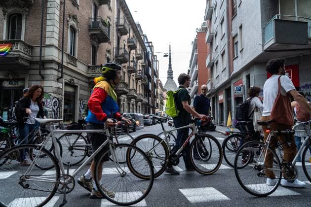 September 23, 2026, Turin, To, Italy: A human bike path to raise awareness about cycling deaths and accidents. Yesterday, Tuesday, September 22, a seven-year-old boy died while cycling to school. Turin, September 23, 2026. Turin Italy  - ZUMAa289 20260923_zia_a289_030 Copyright: xSelenexDanielex xAgfx
