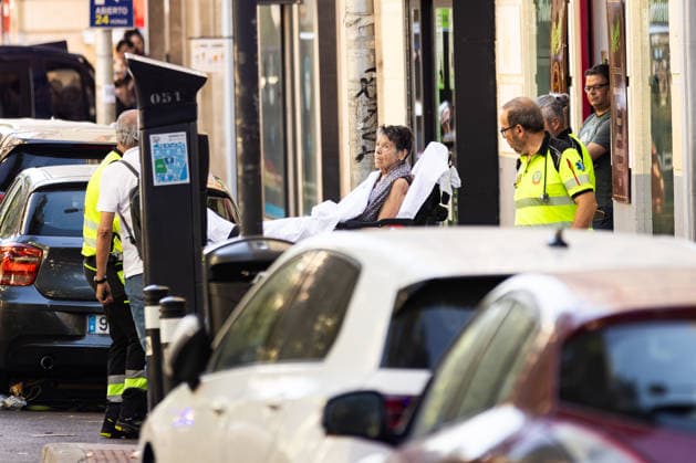September 23, 2026, Madrid, Madrid, SPAIN: Maricarmen, the 87-year-old woman evicted by a real estate investment fund from the apartment where she had lived for 70 years, is carried away on a stretcher after the eviction was carried out. She had refused to leave the apartment, for which she had always paid rent. Madrid SPAIN - ZUMAl221 20260923_zip_l221_001 Copyright: xIgnacioxLopezxIsasmendix