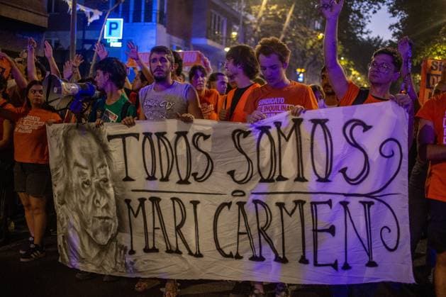 September 23, 2026, Madrid, Spain: Protesters carry a banner during a demonstration in Madrid..Following the confirmation of Maricarmen s eviction, thousands of people marched through central Madrid to denounce real estate speculation and demand the right to decent housing. Madrid Spain  - ZUMAs197 20260923_aaa_s197_145 Copyright: xDavidxCanalesx