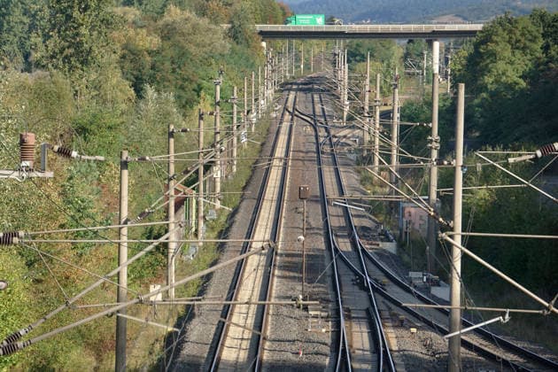 A look at rail freight traffic on the line near Northeim heading toward Hanover; a freight train on the line between Hanover and Göttingen; rail freight traffic in Germany on Deutsche Bahn tracks