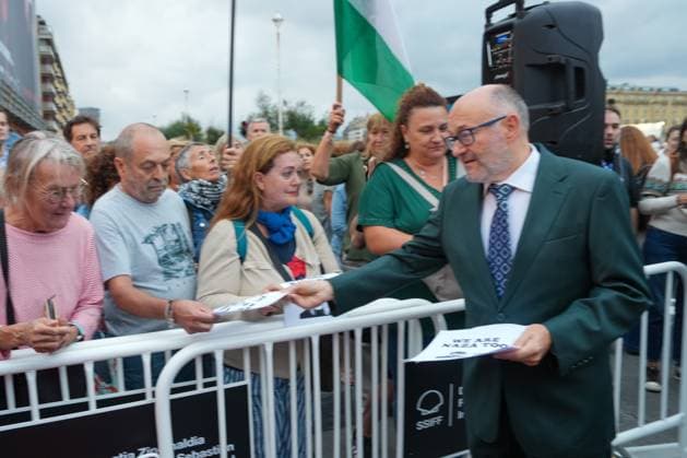 Rally in Support of the Film Naza and Its Directors at the San Sebastián Film Festival The director of the San Sebastián International Film Festival, José Luis Rebordinos, during a rally under the slogan We are Naza too in support of the film Naza, on September 25, 2026, in San Sebastián, Guipúzcoa, Basque Country, Spain. Directors Yuval Abraham and Rachel Szor have reported receiving threats after exposing the Israeli army’s role in Gaza in their film Naza. SEPTEMBER 25, 2026 San Sebastián, Guipúzcoa, Basque Country, Spain San Sebastián, Guipúzcoa, Basque Country, Spain Copyright: xUnanuex 7800398