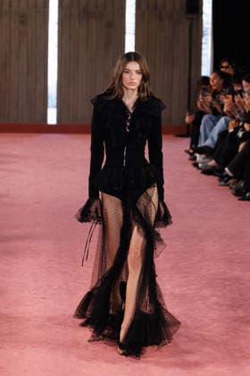 IPA88975239 - Milan, Milan Women™s Fashion Week Spring Summer 2027 - Women™s Fashion, Spring Summer 2027 - Blumarine fashion show - guests - Pictured: Irina Shayk  Copyright: xCinziaxCamelax xx IPA88975239