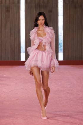 IPA88975267 - Milan, Milan Women™s Fashion Week Spring Summer 2027 - Women™s Fashion, Spring Summer 2027 - Blumarine fashion show - guests - Pictured: model  Copyright: xCinziaxCamelax xx IPA88975267