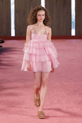IPA88975280 - Milan, Milan Women™s Fashion Week Spring Summer 2027 - Women™s Fashion, Spring Summer 2027 - Blumarine fashion show - guests - Pictured: model  Copyright: xCinziaxCamelax xx IPA88975280