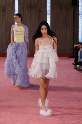 IPA88975580 - Milan, Milan Women™s Fashion Week Spring Summer 2027 - Women™s Fashion, Spring Summer 2027 - Blumarine fashion show - guests - Pictured: model  Copyright: xCinziaxCamelax xx IPA88975580