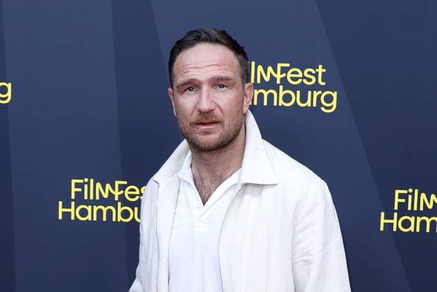 Frederick Lau attends the premiere of *Nachtschicht: Sterben verboten* on September 25, 2026, during the 34th Film Festival in Hamburg, Germany. *Nachtschicht* premiere during the 34th Film Festival in Hamburg, Germany