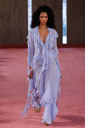 IPA88975441 - Milan, Milan Women™s Fashion Week Spring Summer 2027 - Women™s Fashion, Spring Summer 2027 - Blumarine fashion show - guests - Pictured: model  Copyright: xCinziaxCamelax xx IPA88975441