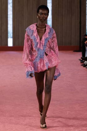 IPA88975539 - Milan, Milan Women™s Fashion Week Spring Summer 2027 - Women™s Fashion, Spring Summer 2027 - Blumarine fashion show - guests - Pictured: model  Copyright: xCinziaxCamelax xx IPA88975539
