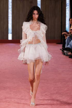 IPA88975571 - Milan, Milan Women™s Fashion Week Spring Summer 2027 - Women™s Fashion, Spring Summer 2027 - Blumarine fashion show - guests - Pictured: model  Copyright: xCinziaxCamelax xx IPA88975571