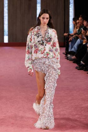 IPA88975602 - Milan, Milan Women™s Fashion Week Spring Summer 2027 - Women™s Fashion, Spring Summer 2027 - Blumarine fashion show - guests - Pictured: model  Copyright: xCinziaxCamelax xx IPA88975602