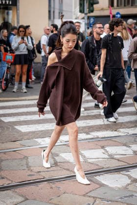 Street Style: Sportmax fashion show during the Milan Fashion Week - Womenswear Spring Summer 2027 in Milan, Italy, on 25 September 2026 Street Style: A guest is seen outside of the Sportmax fashion show during the Milan Fashion Week - Womenswear Spring Summer 2027 in Milan, Italy, on 25 September 2026., Credit:Stefano Costantino TTL Stefano Costantino Avalon Italy, Milan  Copyright: xStefanoxCostantinoxTTLx xStefanoxCostantinox xAvalonx 1138226641