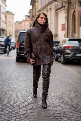 Street Style: Sportmax fashion show during the Milan Fashion Week - Womenswear Spring Summer 2027 in Milan, Italy, on 25 September 2026 Street Style: A guest is seen outside of the Sportmax fashion show during the Milan Fashion Week - Womenswear Spring Summer 2027 in Milan, Italy, on 25 September 2026., Credit:Stefano Costantino TTL Stefano Costantino Avalon Italy, Milan  Copyright: xStefanoxCostantinoxTTLx xStefanoxCostantinox xAvalonx 1138226673
