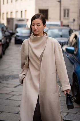 Street Style: Sportmax fashion show during the Milan Fashion Week - Womenswear Spring Summer 2027 in Milan, Italy, on 25 September 2026 Street Style: A guest is seen outside of the Sportmax fashion show during the Milan Fashion Week - Womenswear Spring Summer 2027 in Milan, Italy, on 25 September 2026., Credit:Stefano Costantino TTL Stefano Costantino Avalon Italy, Milan  Copyright: xStefanoxCostantinoxTTLx xStefanoxCostantinox xAvalonx 1138226790