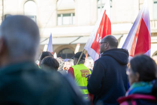 Protest Against Social Welfare Cuts in Erfurt, September 26, 2026: In Erfurt, Thuringia, several thousand people protested against the government’s plans to dismantle the welfare state. Among them were workers from the nursing, healthcare, and social services sectors. 26092026_ppb-6