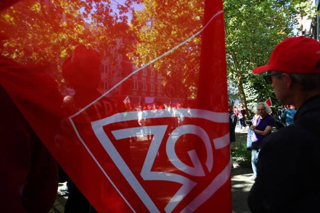 Politics, Demonstration against the labor reform in Germany Demonstration against the labor reform in Nuremberg , Bayern , Germany . September 26th, 2026 Photo by Davide Elias Copyright: xDavidexEliasx