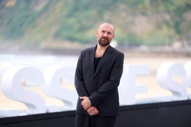 San Sebastian - Le Faux Soir Photocal Arieh Worthalter attended Le Faux Soir Photocall during 74th San Sebastian International Film Festival at Kursaal Palace on September 26, 2026 in Donostia San Sebastian, Spain Photo by ABACAPRESS.COM San Sebastian Euskadi Spain  Copyright: xABACAx