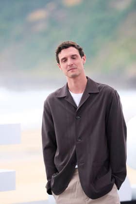 September 26, 2026, Donostia San Sebastian, Euskadi, Spain: Julien Frison attended Le Faux Soir Photocall during 74th San Sebastian International Film Festival at Kursaal Palace on September 26, 2026 in Donostia San Sebastian, Spain Donostia San Sebastian Spain - ZUMAg15_ 20260926_zaf_g15_061 Copyright: xJackxAbuinx