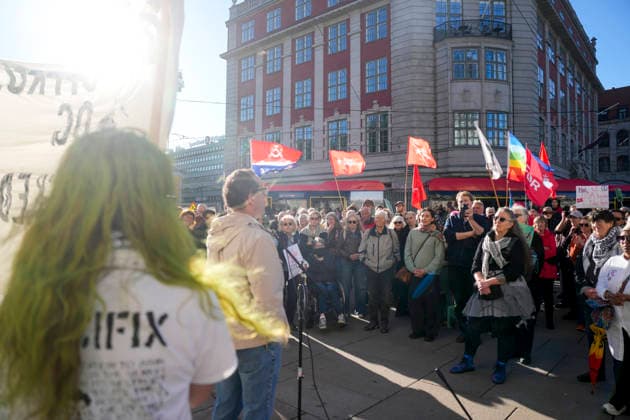 Joint Day of Action Against U.S. Bases in the Nordic Countries, Oslo, September 26, 2026. Peace and solidarity organizations at Jernbanetorget protest against U.S. military bases in the Nordic countries on Saturday. Other demonstrations are taking place in Trondheim, Bergen, and Tromsø. Photo by Javad M. Parsa, NTB, Oslo, Norway. 6NNqTwMk3So. EDITORIAL USE ONLY. Ref: POL6NNqTwMk3So.jpg  Copyright: xJavadxM.xParsax xNTBx
