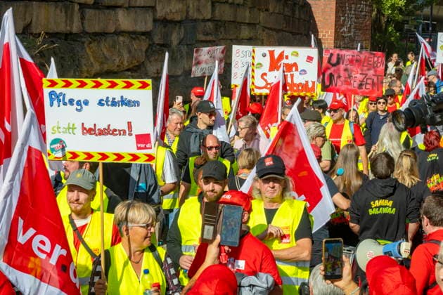 Thousands of demonstrators joined the German Trade Union Federation’s march in Saarbrücken and other cities on Saturday, September 26, 2026. The federal government’s reform agenda is not without controversy among the public. Most recently, the CDU’s historically poor results in the state elections were also bub
