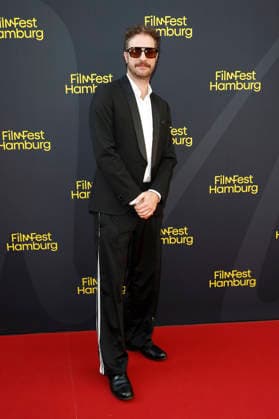 Fridolin Sandmeyer at the premiere of the ZDFneo series *Nine to Five: Das Amt* at the 34th Hamburg Film Festival 2026 at Cinemaxx Dammtor in Hamburg, September 26, 2026 Foto:xC.xTamckex xFuturexImagex amt_6905