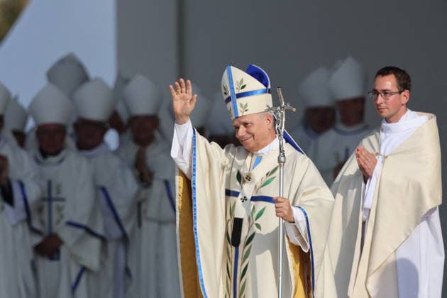 Visit to France of Pope Leo XIV - Mass At Concorde Place Pope Leo XIV during the mass at Concorde Place in Paris, France on September 26, 2026. Pope Leo XIV makes a historic apostolic journey of four days to France scheduled for September 25 to 28, 2026. Photo by Frederic Lafargue ABACAPRESS.COM Paris France  Copyright: xLafarguexFrederic ABACAx