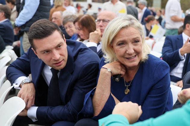 Jordan Bardella, Marine Le Pen: Celebrities at Pope Leo XIV’s grand Mass on the Place de la Concorde in Paris on September 26, 2026. Between the Avenue des Champs-Élysées and the Place de la Concorde, 700,000 faithful and onlookers, from all corners of the globe, gathered to attend the Mass celebrated by the Holy Father. The apostolic journey, from September 25 to 28, 2026, will continue in Lourdes and Metz. Jacovides Moreau Bestimage Celebrities attending the grand Mass celebrated by Pope Leo XIV at the Place de la Concorde in Paris on September 26, 2026. Between the Avenue des Champs-Élysées and the Place de la Concorde, 700,000 worshippers and onlookers from around the world gathered to attend the Mass celebrated by the Holy Father. The Copyright: xJACOVIDES-MOREAUx xBESTIMAGExJACOVIDES-MOREAUx xBESTIMAGEx