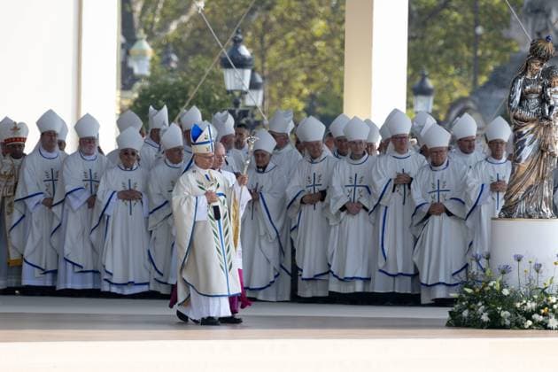 POPE S VISIT TO FRANCE PHOTOPQR OUEST FRANCE Stéphane Geufroi Paris September 26, 2026 Leon XIV begins aa historic four-day visit to France—an event for which one million people are expected. This Saturday, September 26, his visit to France included a massive Mass at Place de la Concorde attended by more than 700,000 faithful. September 25, 2026, Paris, France Pope Leo XIV is on an apostolic visit to France from September 25 to 28, 2026, Paris, France  Copyright: xPHOTOPQR OUESTxFRANCE MAXPPPxStéphanexGeufroix 20260926OFR2174 20260926OFR2174
