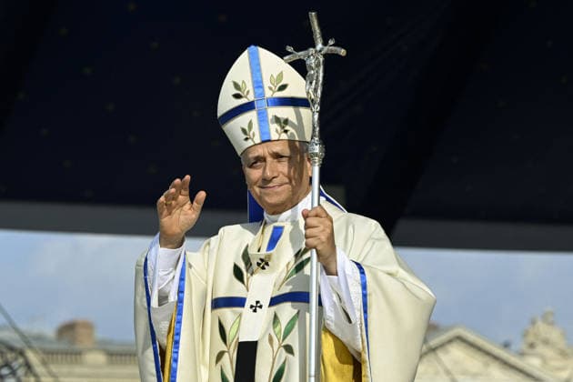 Pope Leo XIV in France - Mass in Place de la Concorde in Paris Pope Leo XIV celebrates a mass in the Place de la Concorde in Paris, France on September 26, 2026, on the second day of his four-day Apostolic Journey to France. A vast crowd of around 800,000 people attended mass in the Place de la Concorde and along the Champs Elysees Avenue in the heart of Paris. Photo by (EV) Simone Risoluti Vatican Media ABACAPRESS.COM Paris France  Copyright: xABACAx
